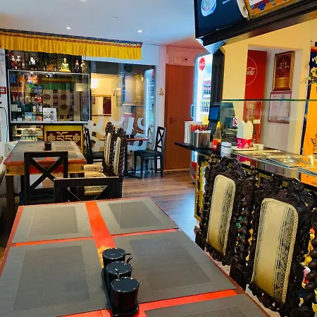 Swiss Dewa Bed & Breakfast