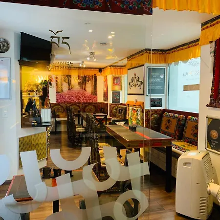 Bed & Breakfast Swiss Dewa
